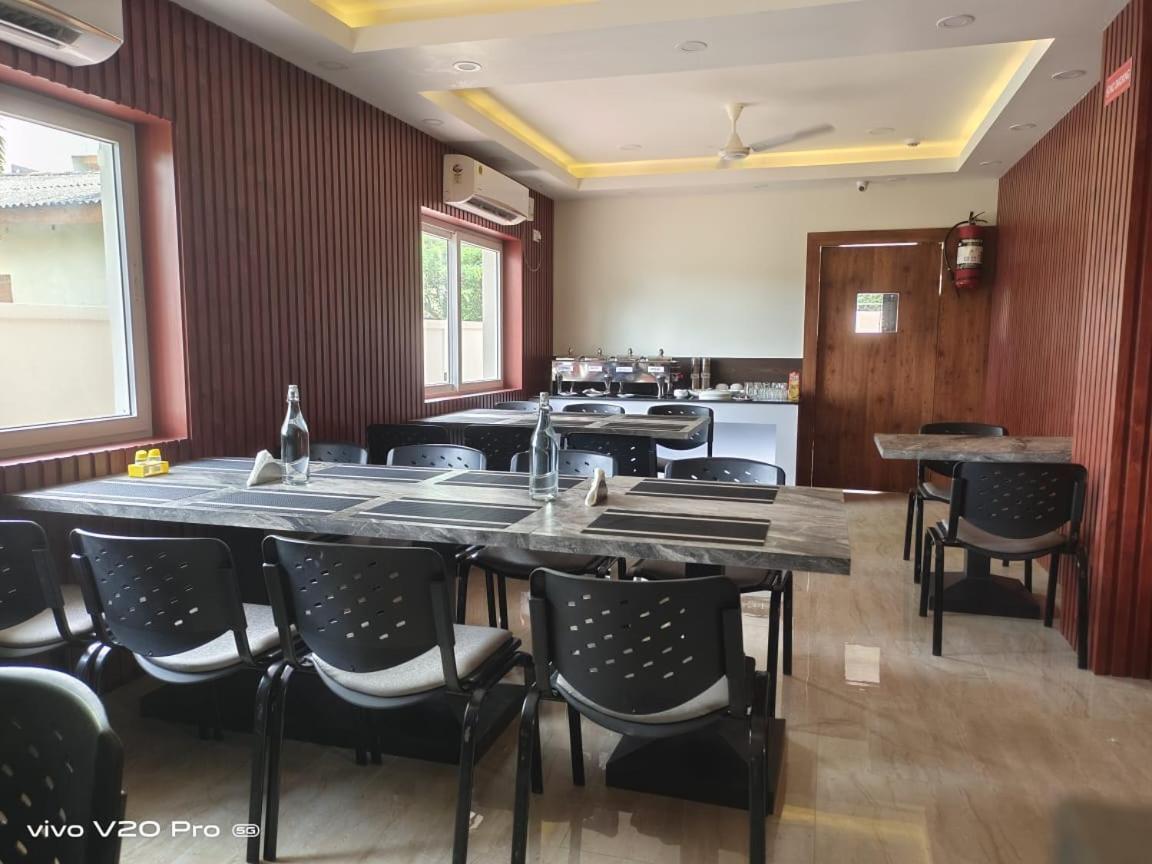 The Northern Lights Hotel Port Blair Ngoại thất bức ảnh